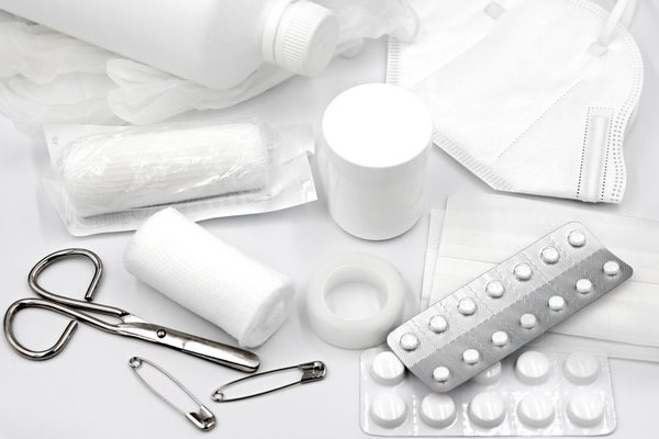 hiking first aid kit checklist